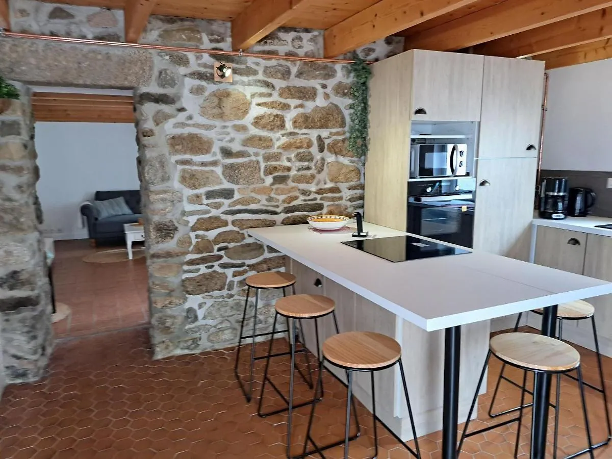Holiday home Comfortable Cottage Close To The Beach, Portsall, 2 Canoes Ploudalmezeau