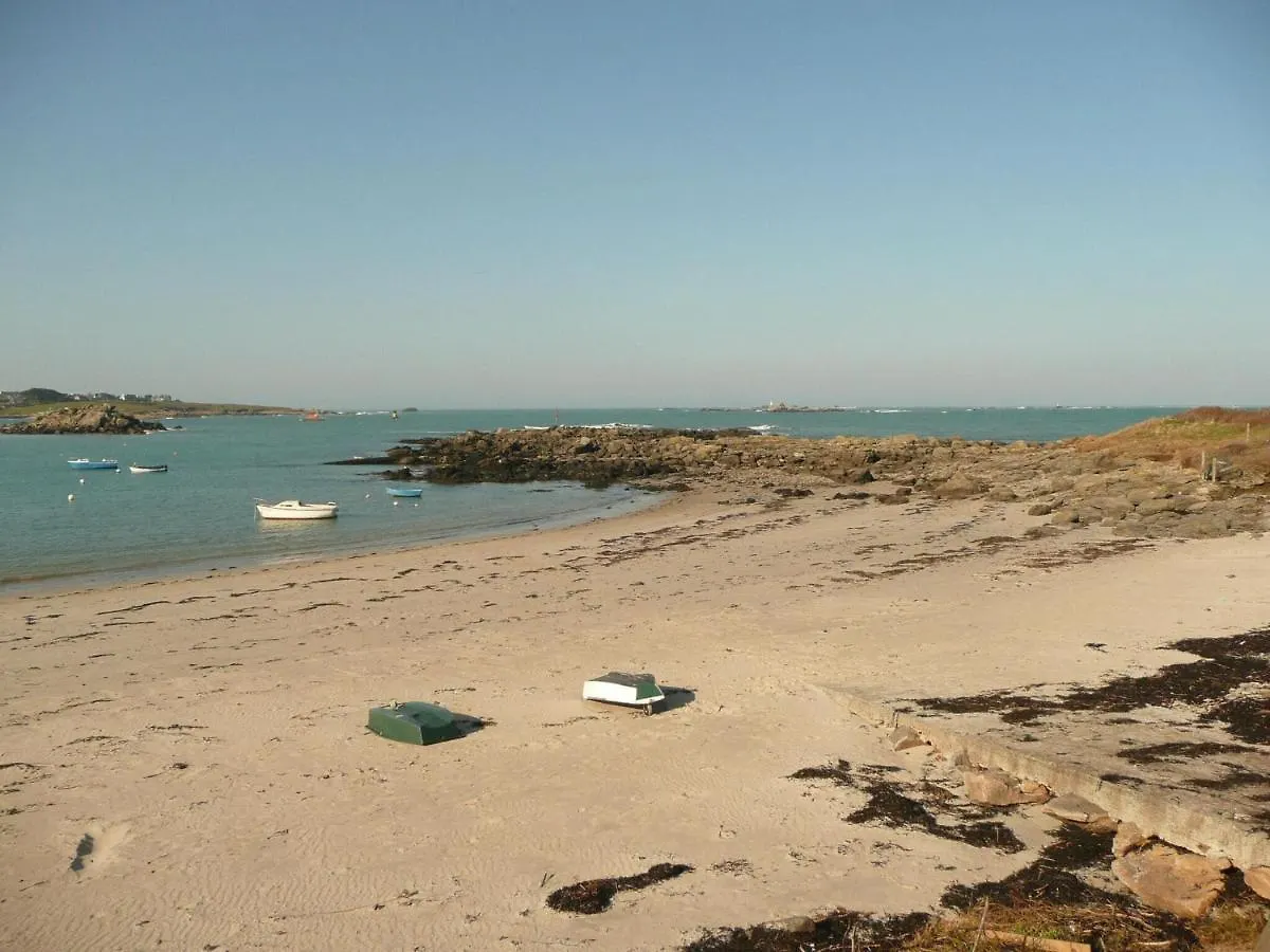 Comfortable Cottage Close To The Beach, Portsall, 2 Canoes Ploudalmezeau Holiday home