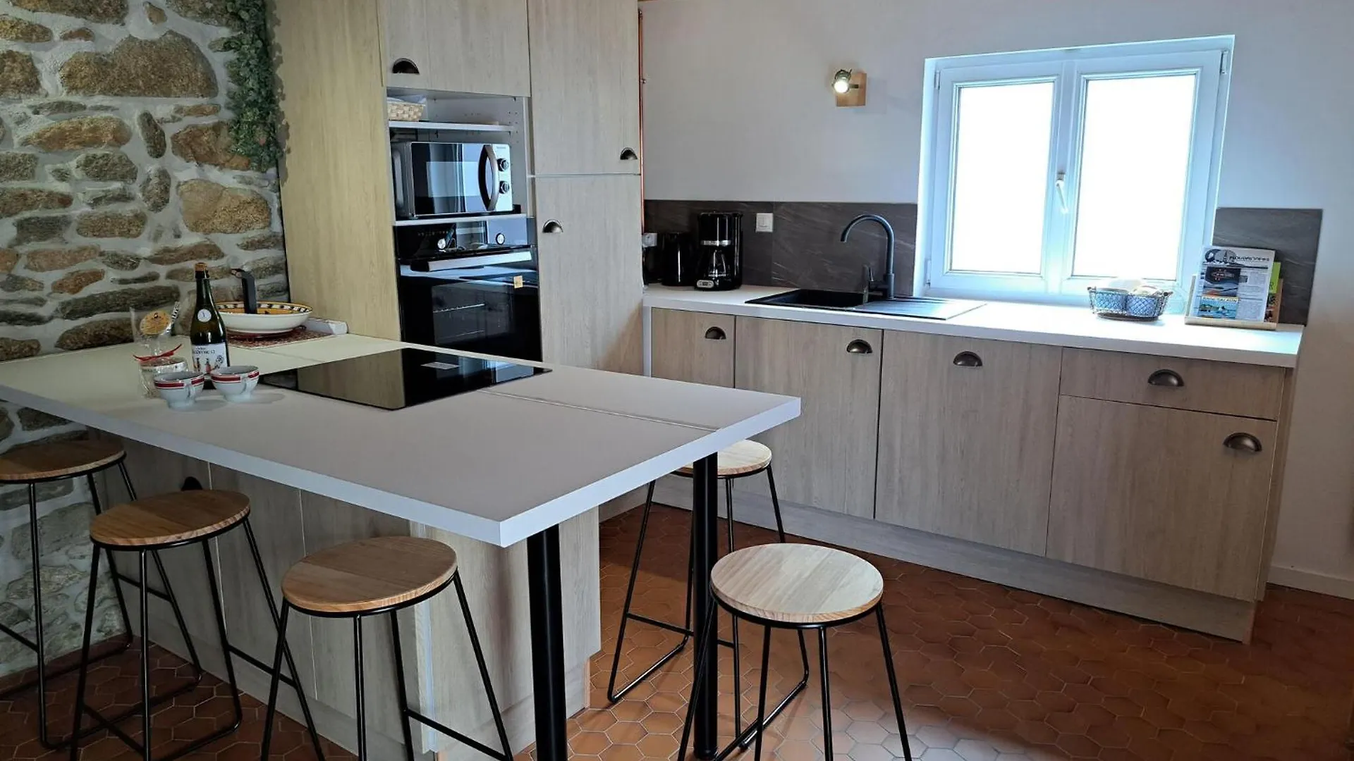 Comfortable Cottage Close To The Beach, Portsall, 2 Canoes Ploudalmezeau
